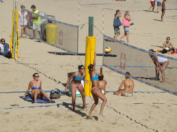 Пляжный волейбол в Барселоне