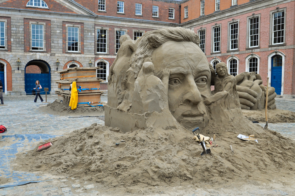 Скульптура из песка в Дублинском замке